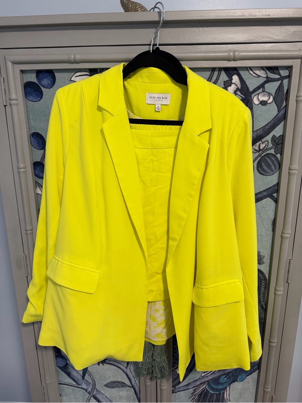 Skies Are Blue Neon Yellow Open-Front Women's Blazer and Shorts Set